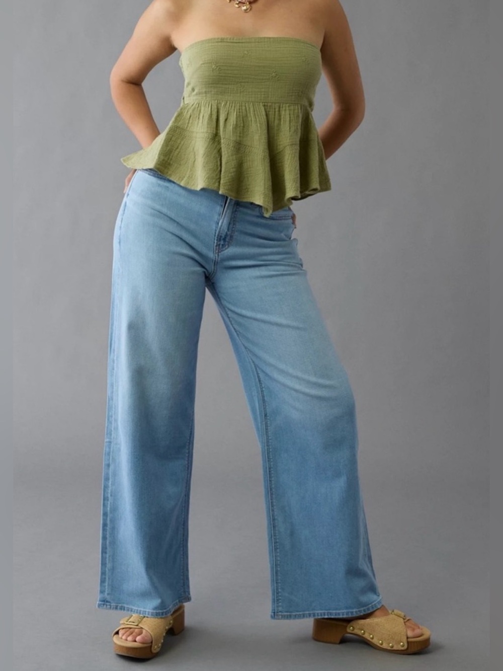 AE Dreamy Drape Stretch Curvy Super High-Waisted Baggy Wide-Leg Jeans 8 X-Short